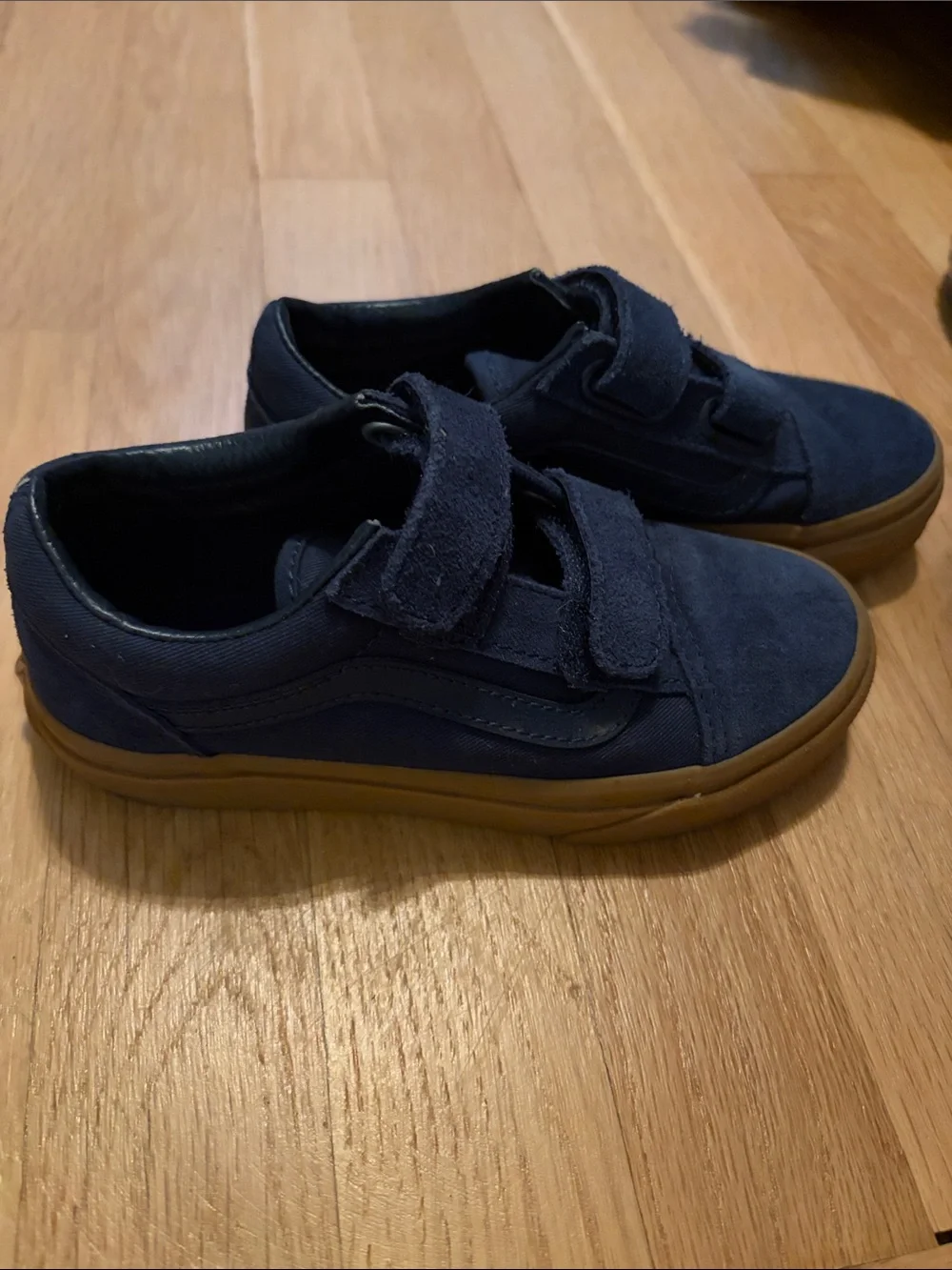 Vans Kids Navy Velcro Casual Sneakers with Gum Sole
